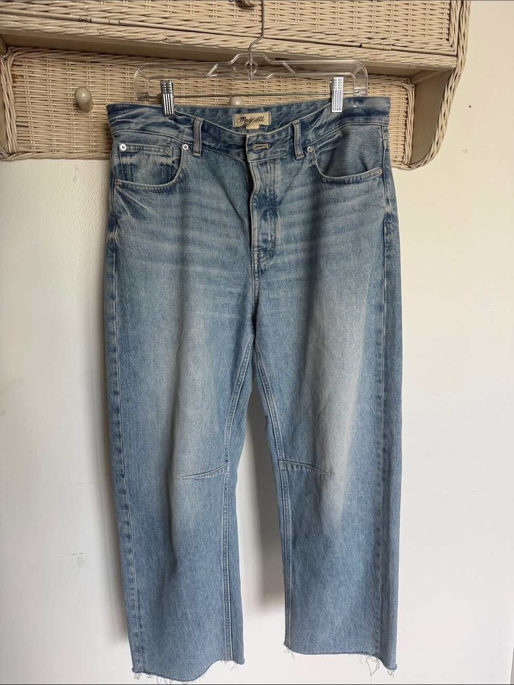 Madewell Light Blue Barrel Jeans darted fade size 29